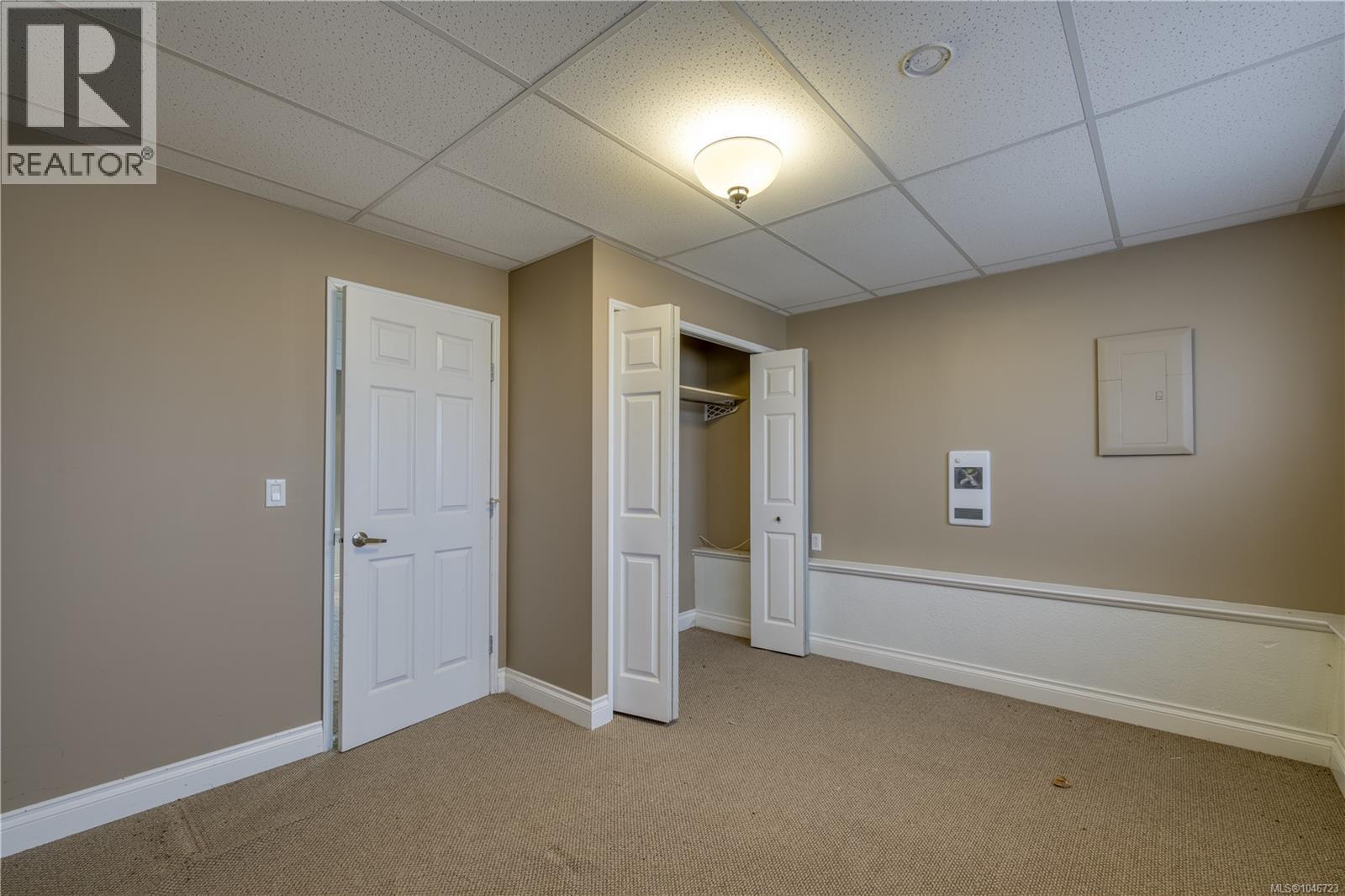 2079 Camosun Cres - Image 23