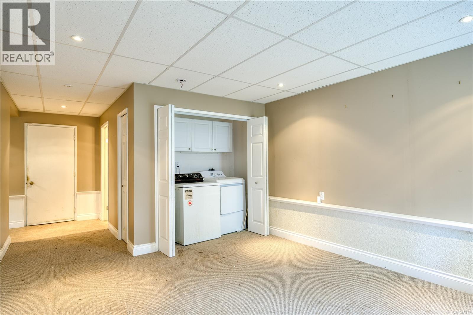 2079 Camosun Cres - 22
