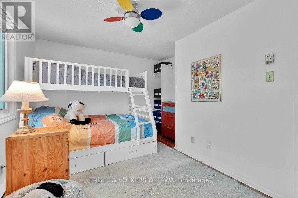 878 GRENON AVENUE - 27