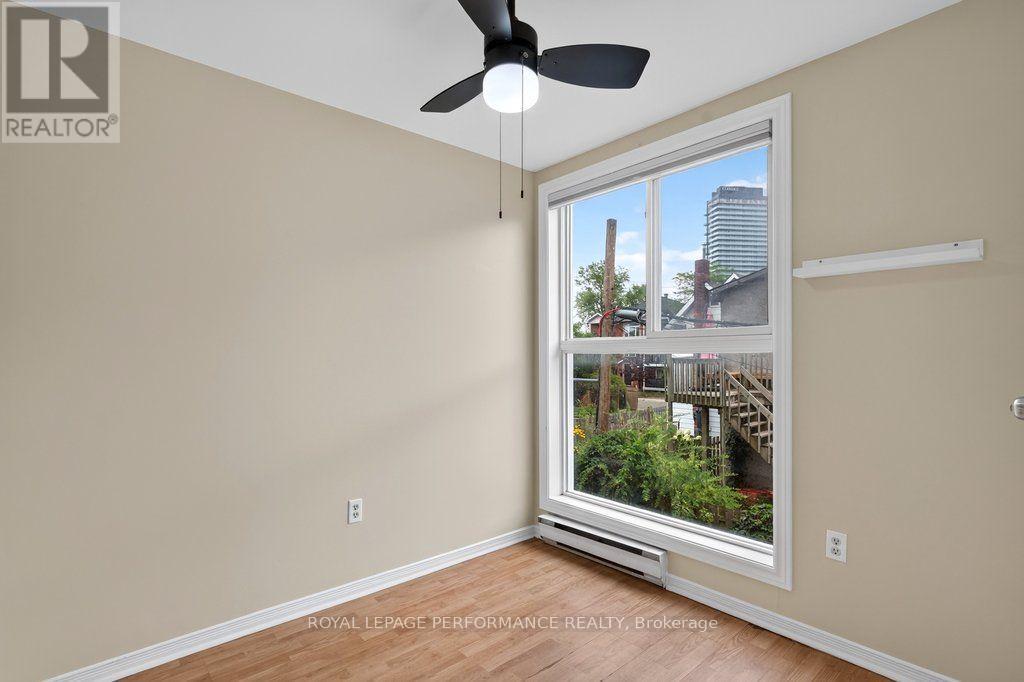 #3 6 OMEARA STREET - 14