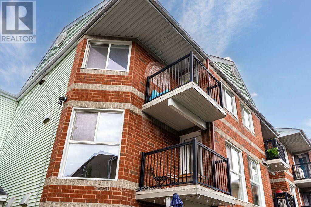 #3 6 OMEARA STREET - 2