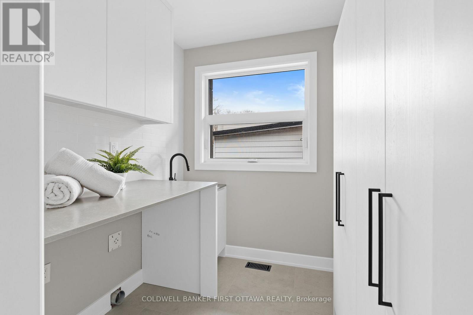 509 EDISON AVENUE - 24
