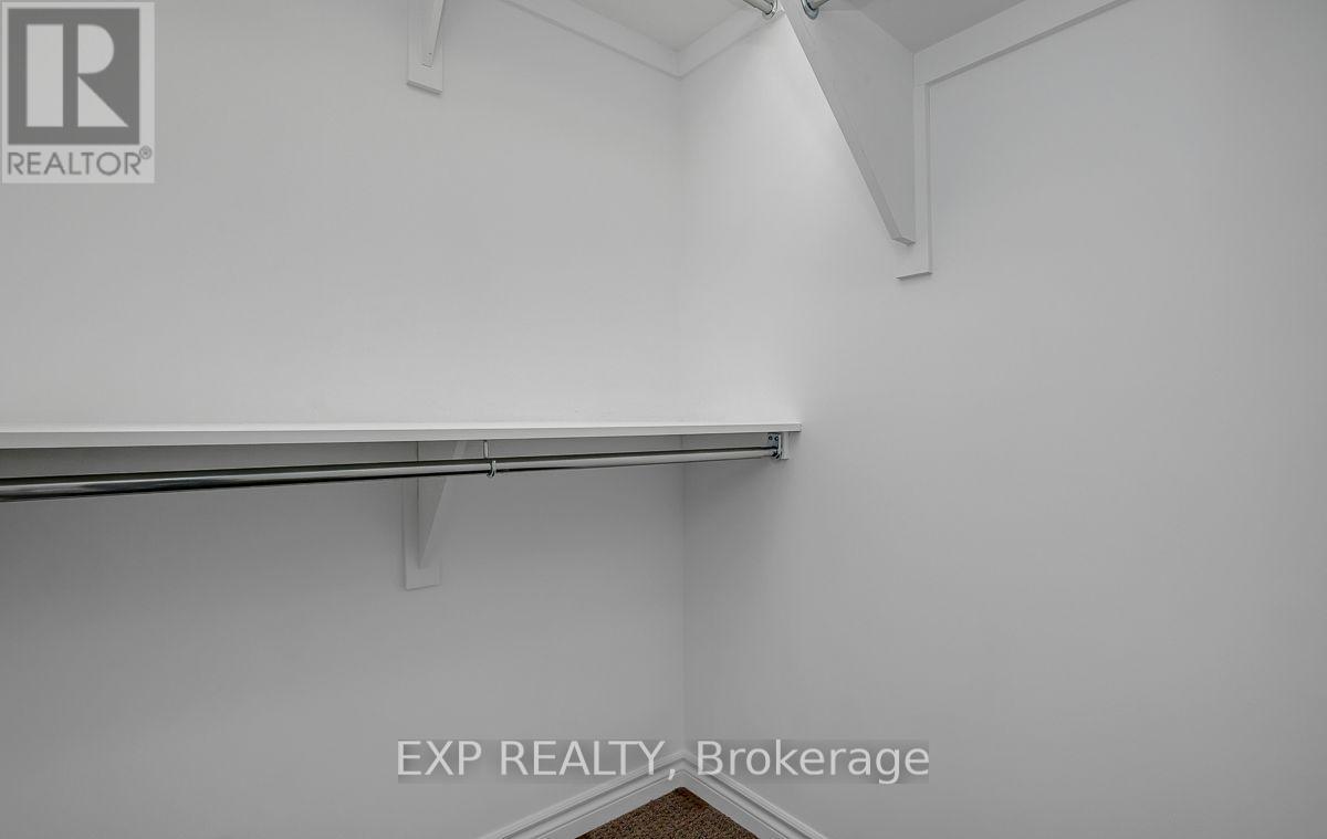 2 Bed, 2 Bath House for Sale in Ottawa – C – 60 JAGUAR PRIVATE, Ottawa – MLS# X13670886 - Image 35