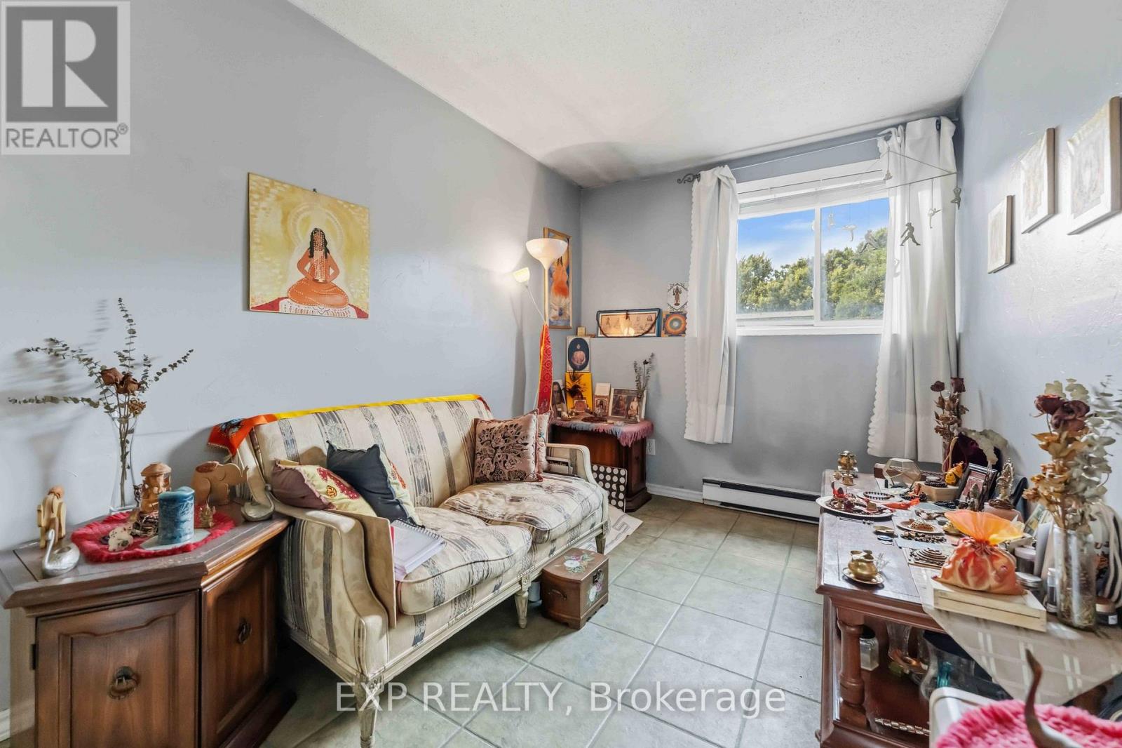 2 Bed, 2 Bath House for Sale in Ottawa – 2 – 320 FENERTY COURT, Ottawa – MLS# X13670888 - Image 17
