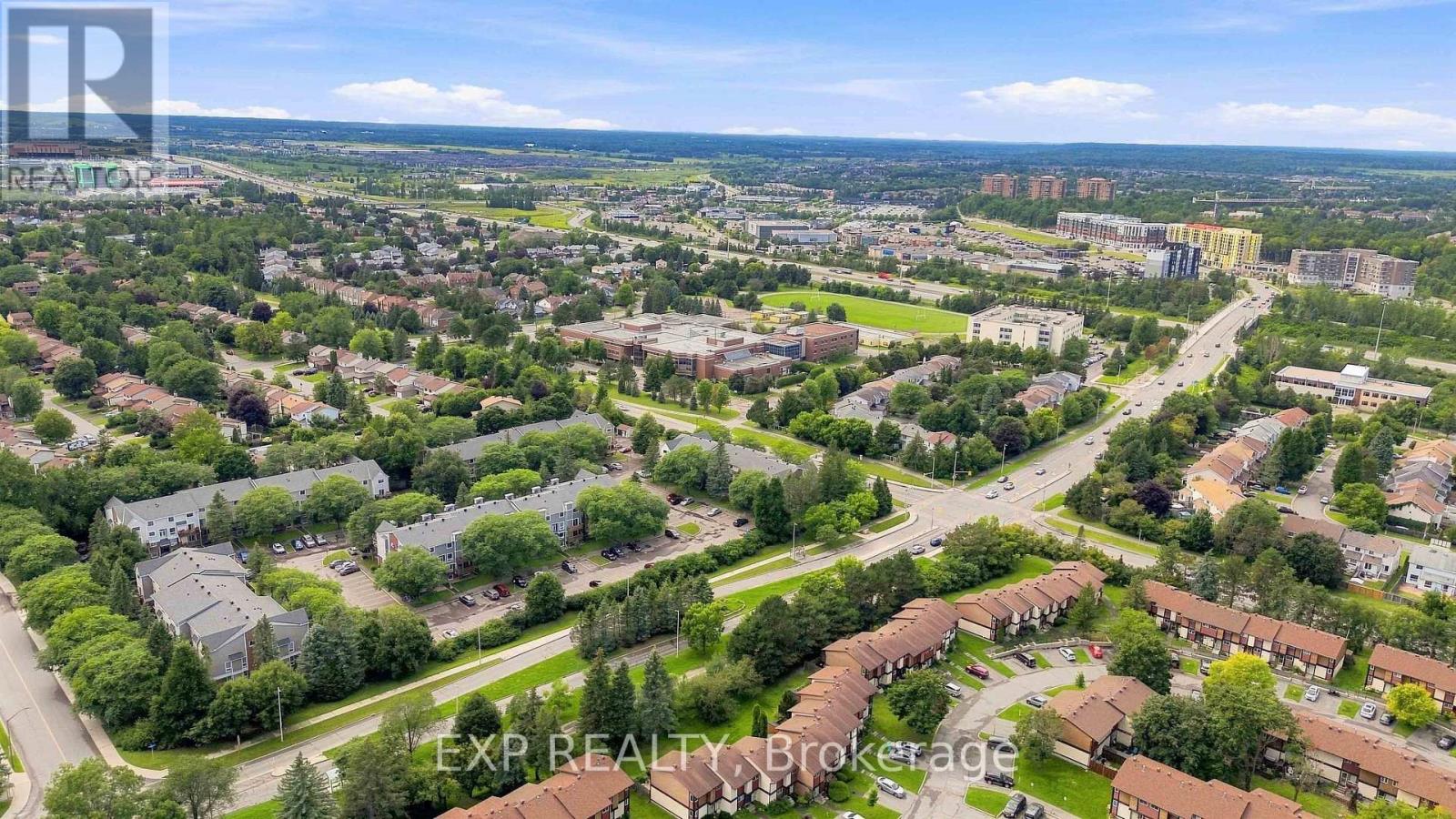 2 Bed, 2 Bath House for Sale in Ottawa – 2 – 320 FENERTY COURT, Ottawa – MLS# X13670888 - Image 28