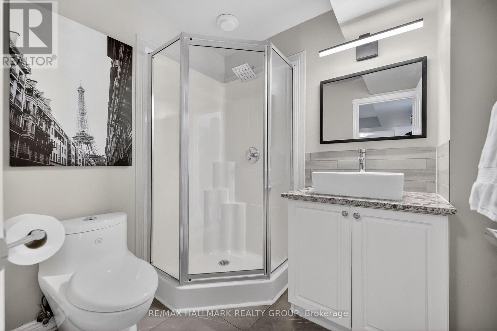 6 Bed, 4 Bath House for Sale in Ottawa – 1091 CHAREST WAY, Ottawa – MLS# X13670928 - Image 37