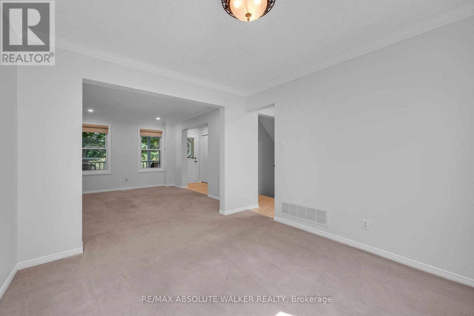 3 Bed, 2 Bath House for Sale in Ottawa – 65 HALLEY STREET, Ottawa – MLS# X13671026 - Image 11
