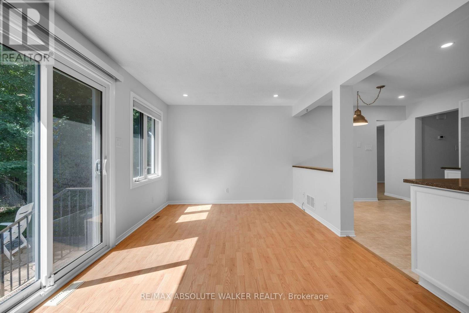 3 Bed, 2 Bath House for Sale in Ottawa – 65 HALLEY STREET, Ottawa – MLS# X13671026 - Image 20