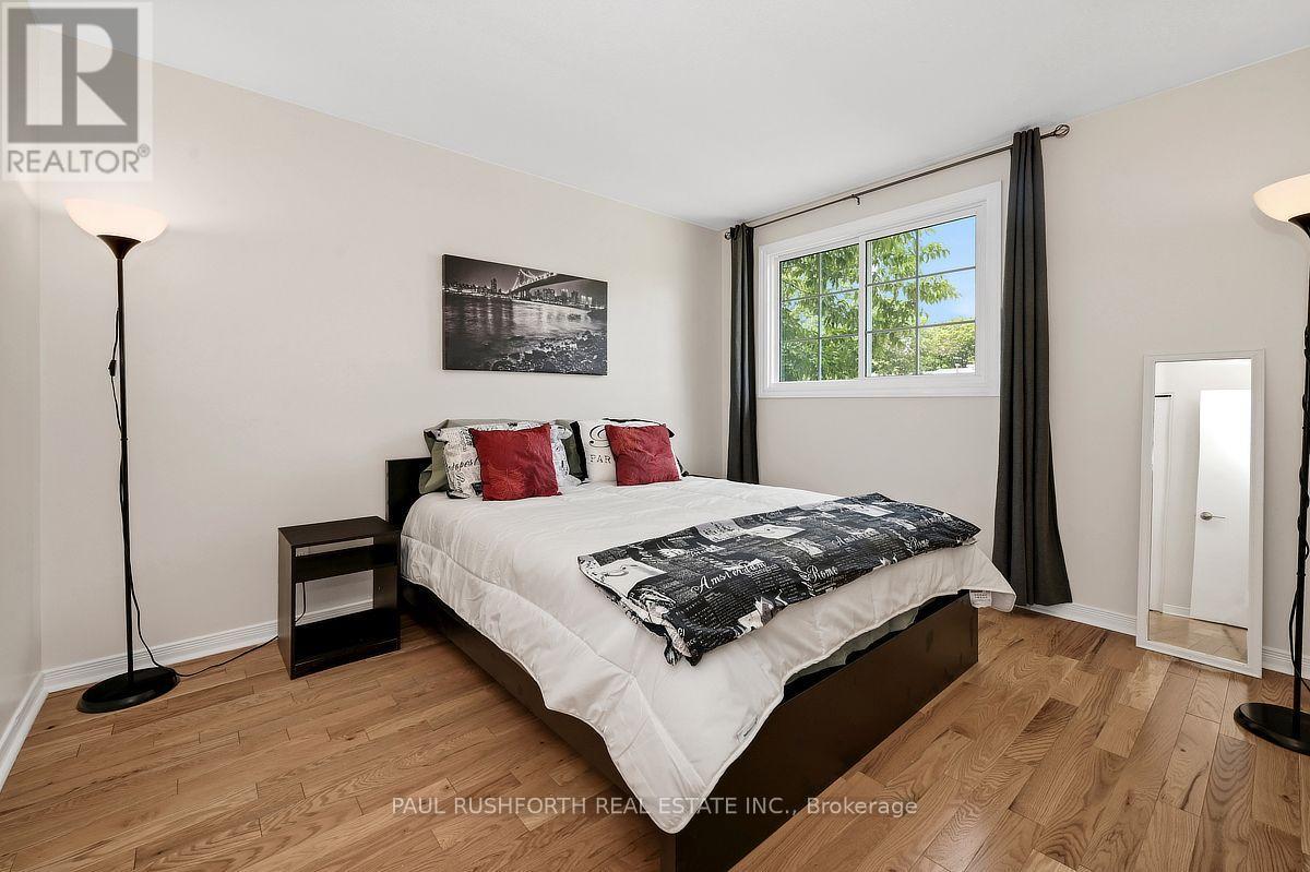 4 Bed, 2 Bath House for Sale in Ottawa – 939 GREENBRIAR AVENUE, Ottawa – MLS# X13671080 - Image 12