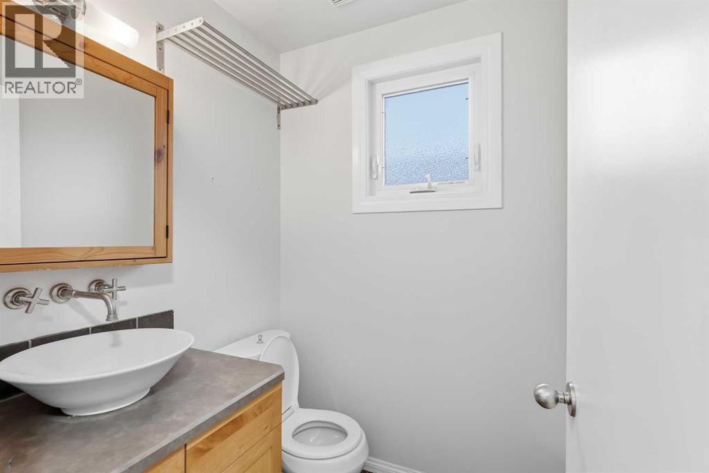 4712 60 Street Northeast - Photo 8