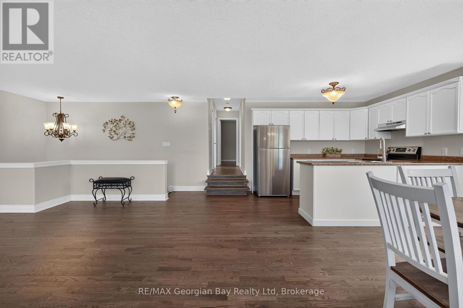 423 IRWIN STREET - Image 13
