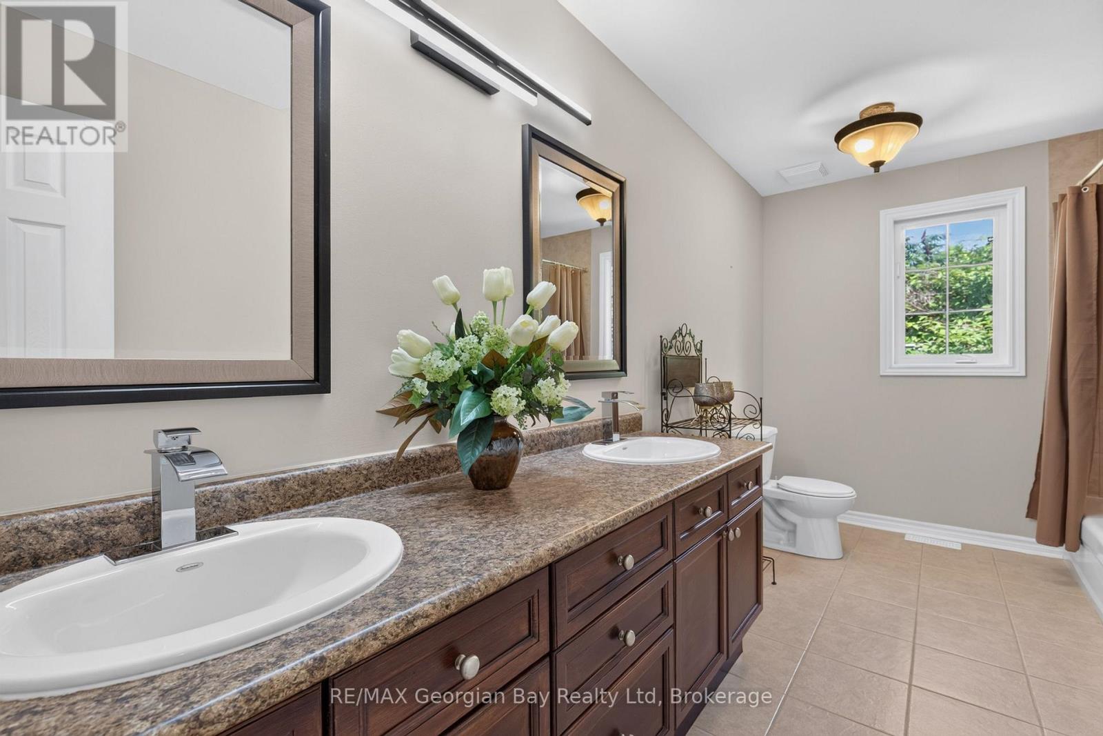 423 IRWIN STREET - Image 23