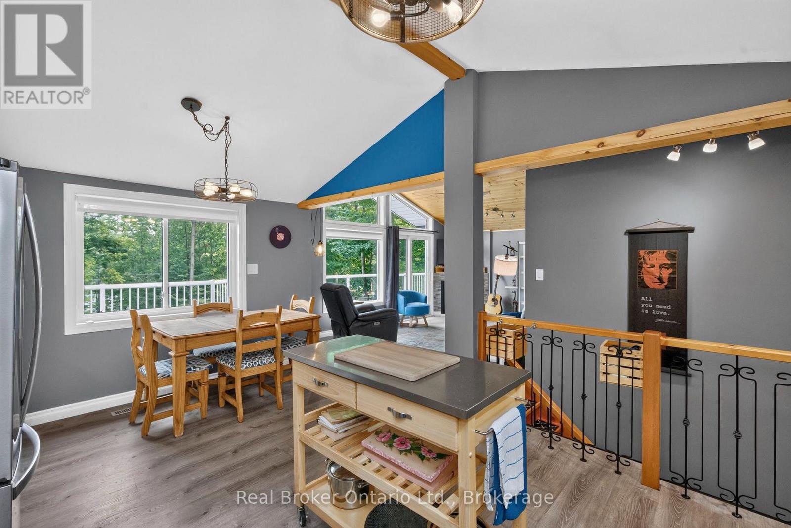 120 FARLAIN LAKE ROAD W - Image 23