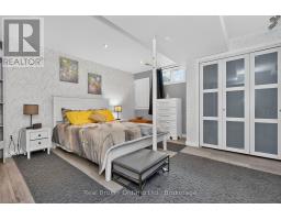 Bedroom 4 - 120 Farlain Lake Road W, Tiny, ON L9M0B9 Photo 9