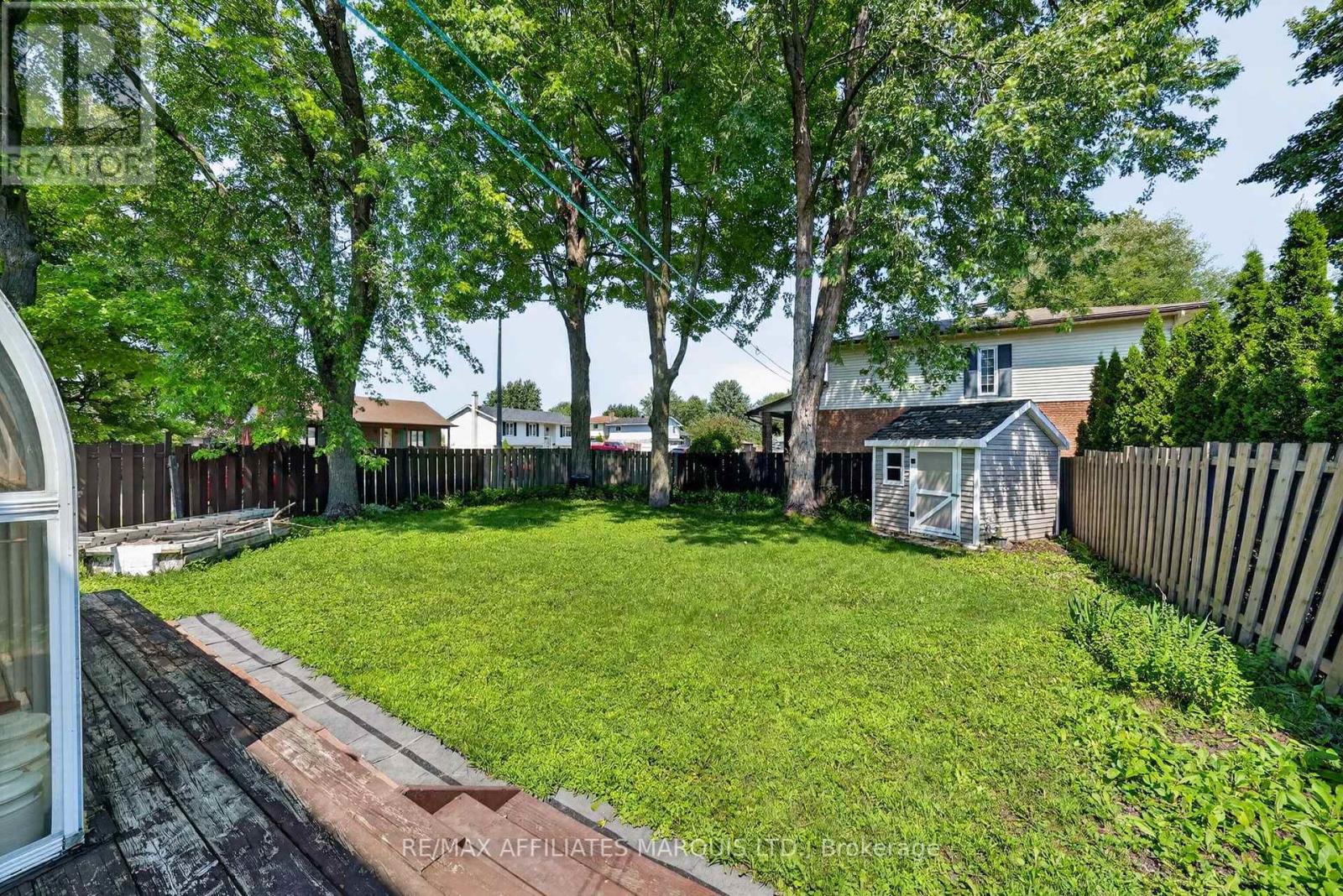 672 CHAMPLAIN DRIVE - 40