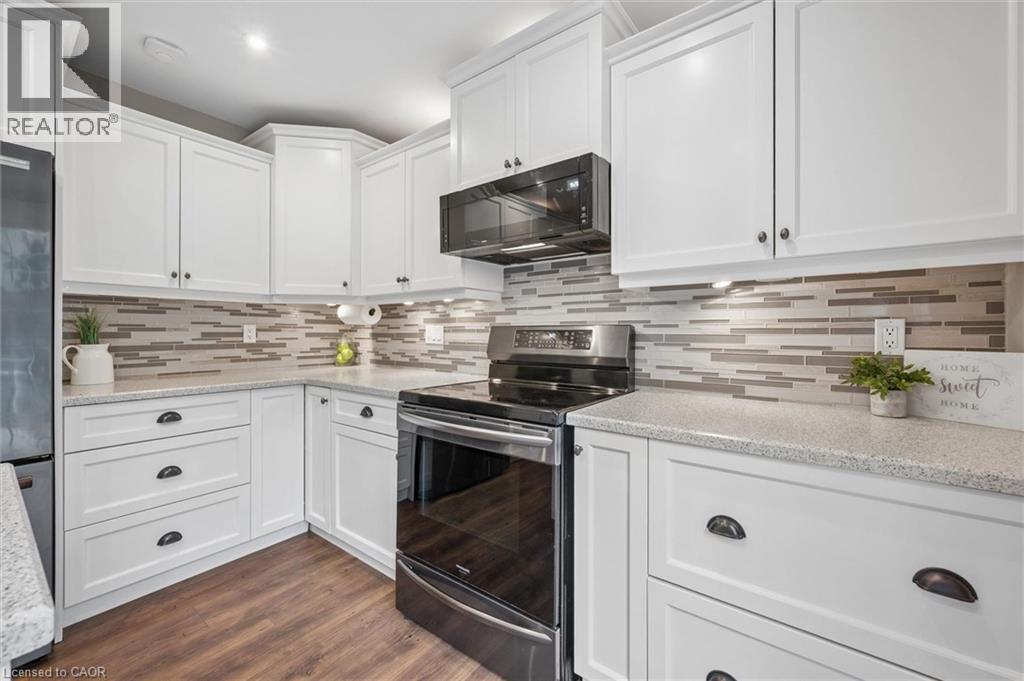 687 CHAMPLAIN Boulevard - 13