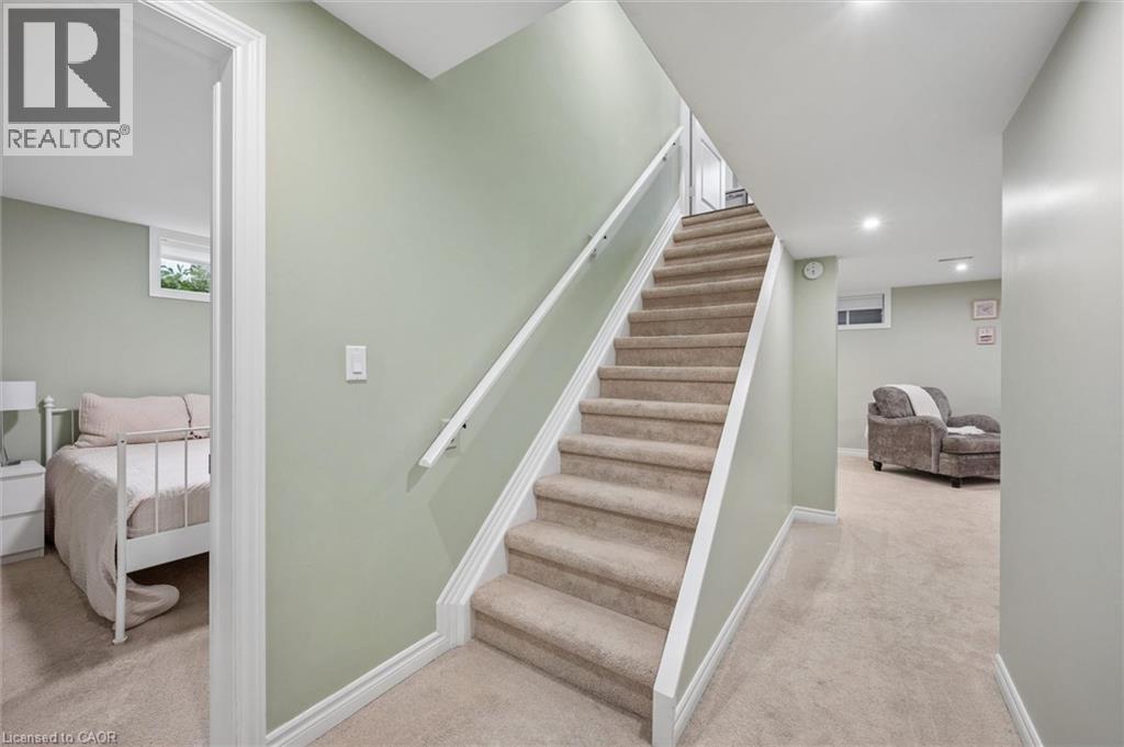 687 CHAMPLAIN Boulevard - Image 28