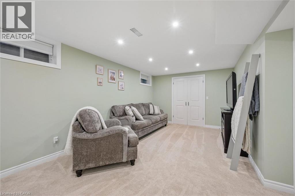 687 CHAMPLAIN Boulevard - 29