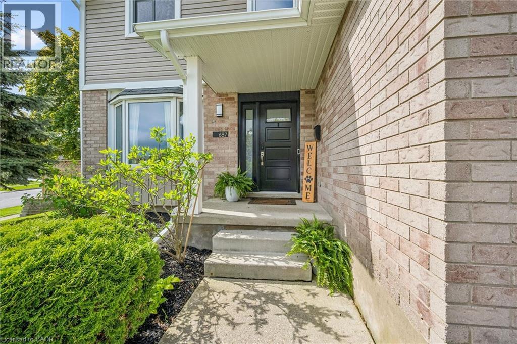 687 CHAMPLAIN Boulevard — photo 3