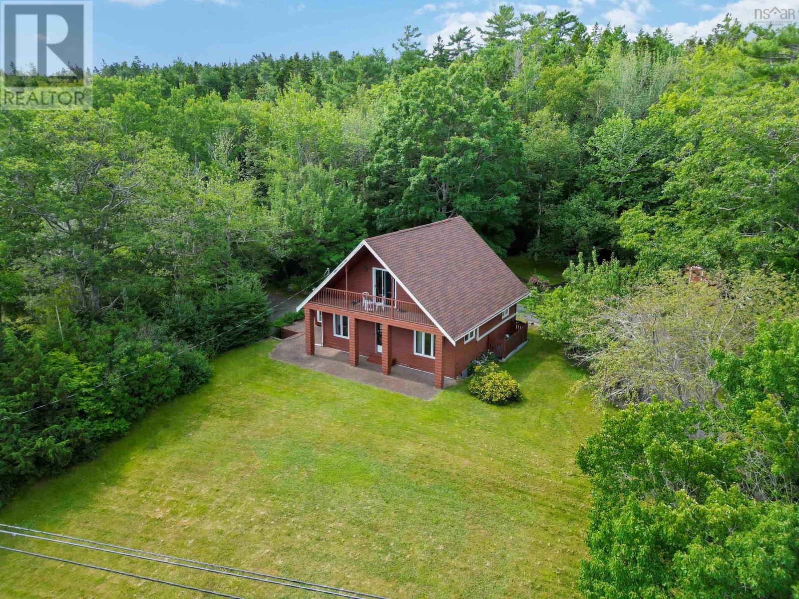 1558 Highway 329 - 1