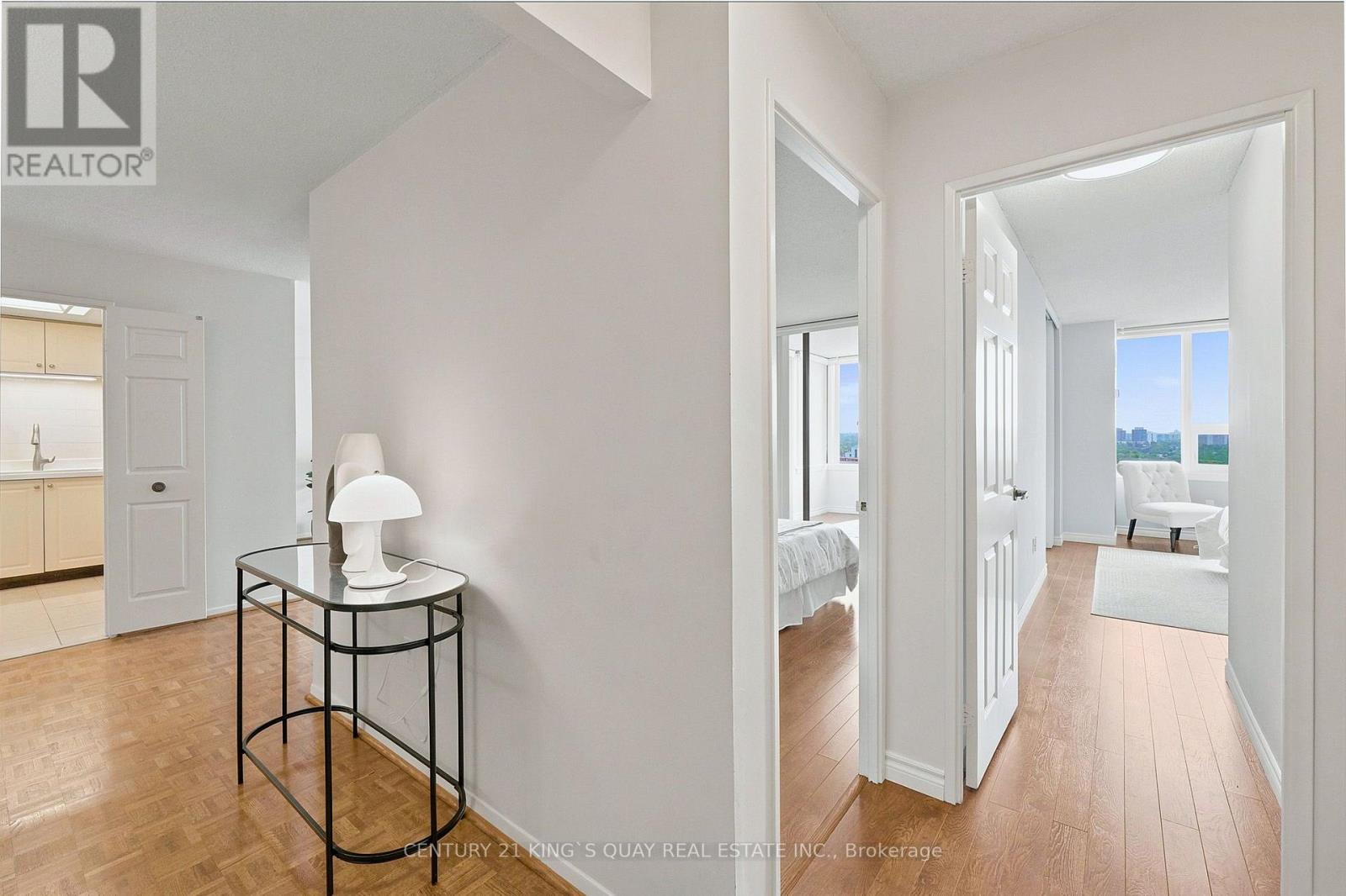 #1908 55 SKYMARK DRIVE - Image 25