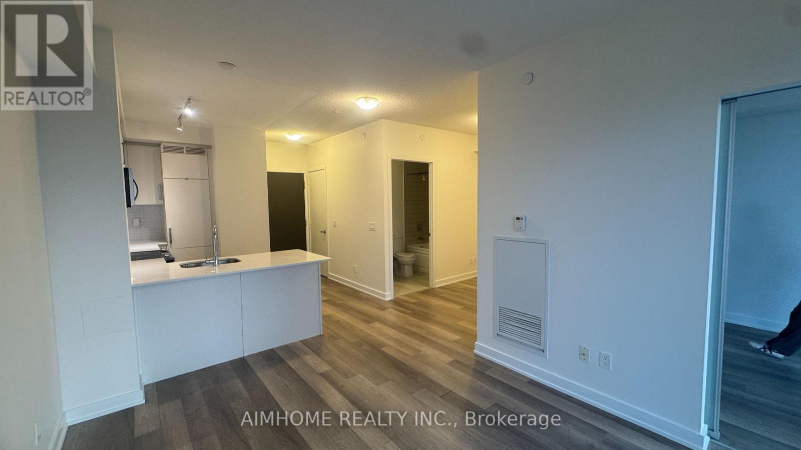 Photo of 5180 Yonge Street