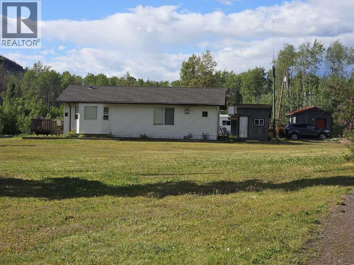 1055 HUDSON BAY MOUNTAIN ROAD - Image 26