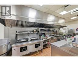 3223 17 Avenue Se, Calgary, AB T2A0R1 Photo 17