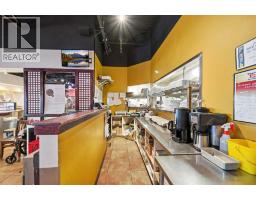 3223 17 Avenue Se, Calgary, AB T2A0R1 Photo 11