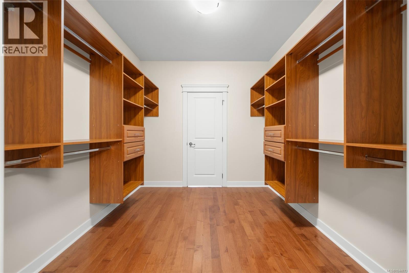 553 Heatherdale Lane - 19