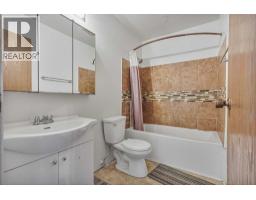 Bedroom - 28 Cayuga Crescent W, Lethbridge, AB T1K5H5 Photo 9