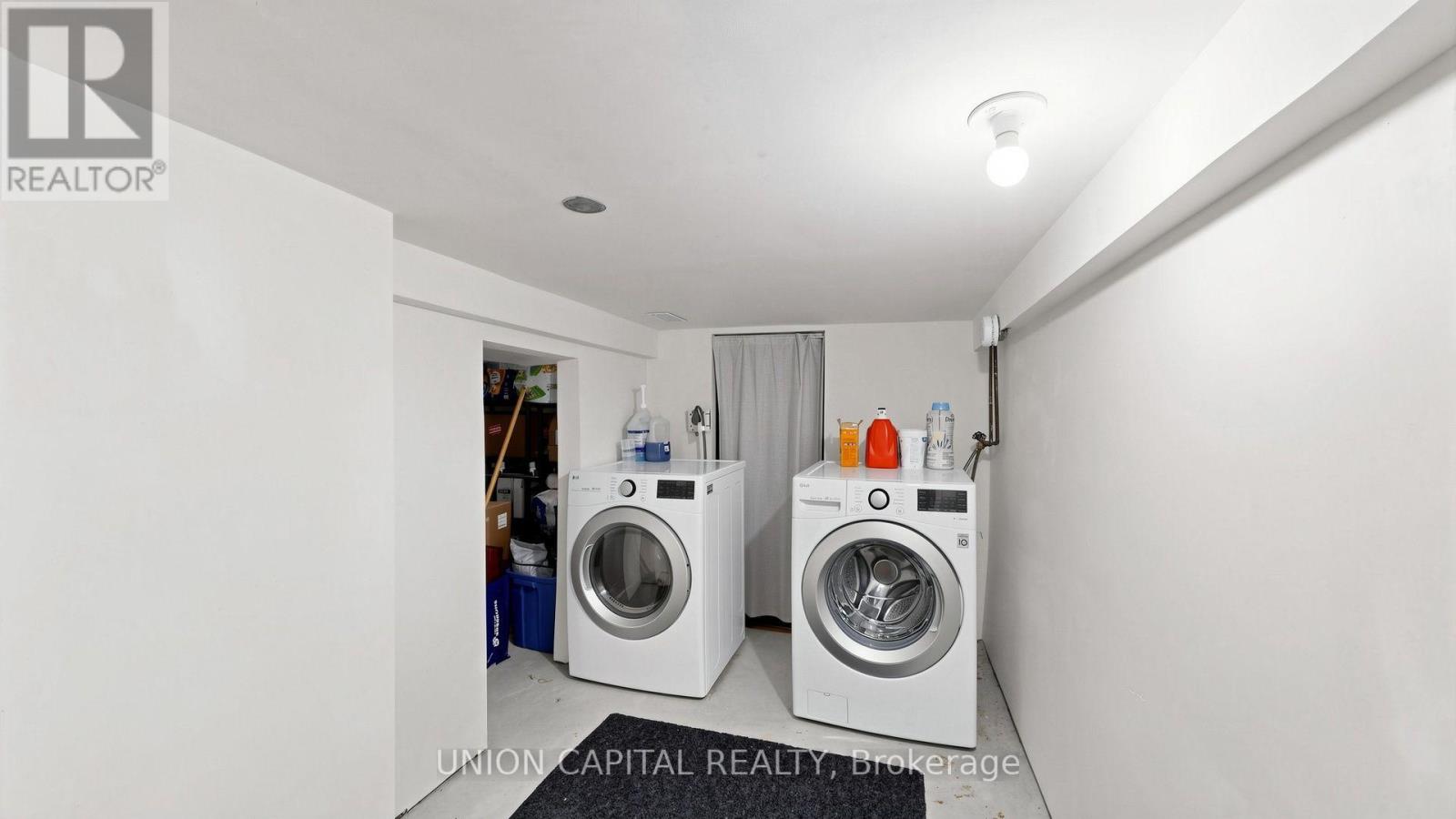 944 DUNDAS STREET E - 20