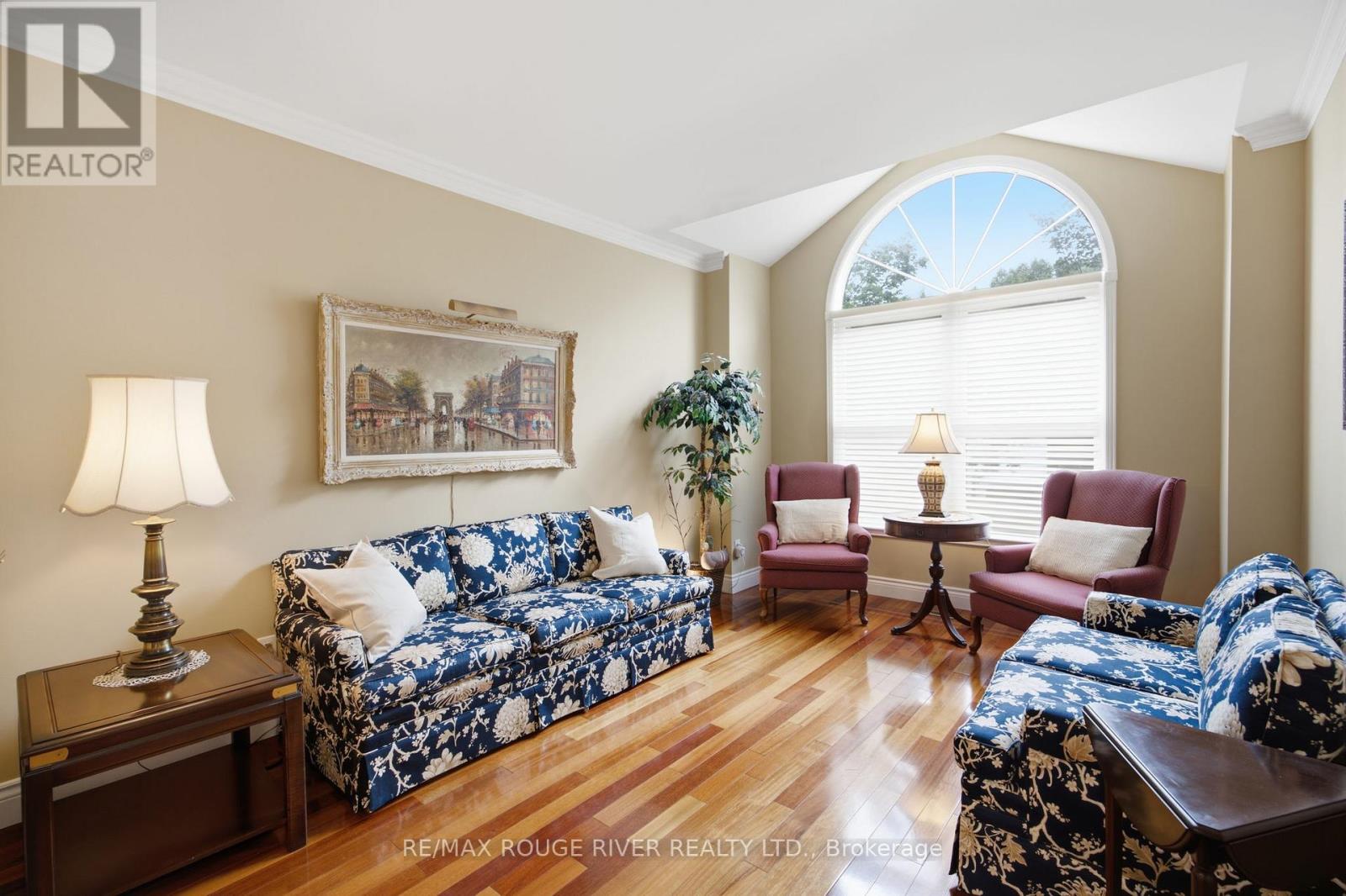 34 KENNETT DRIVE - 12