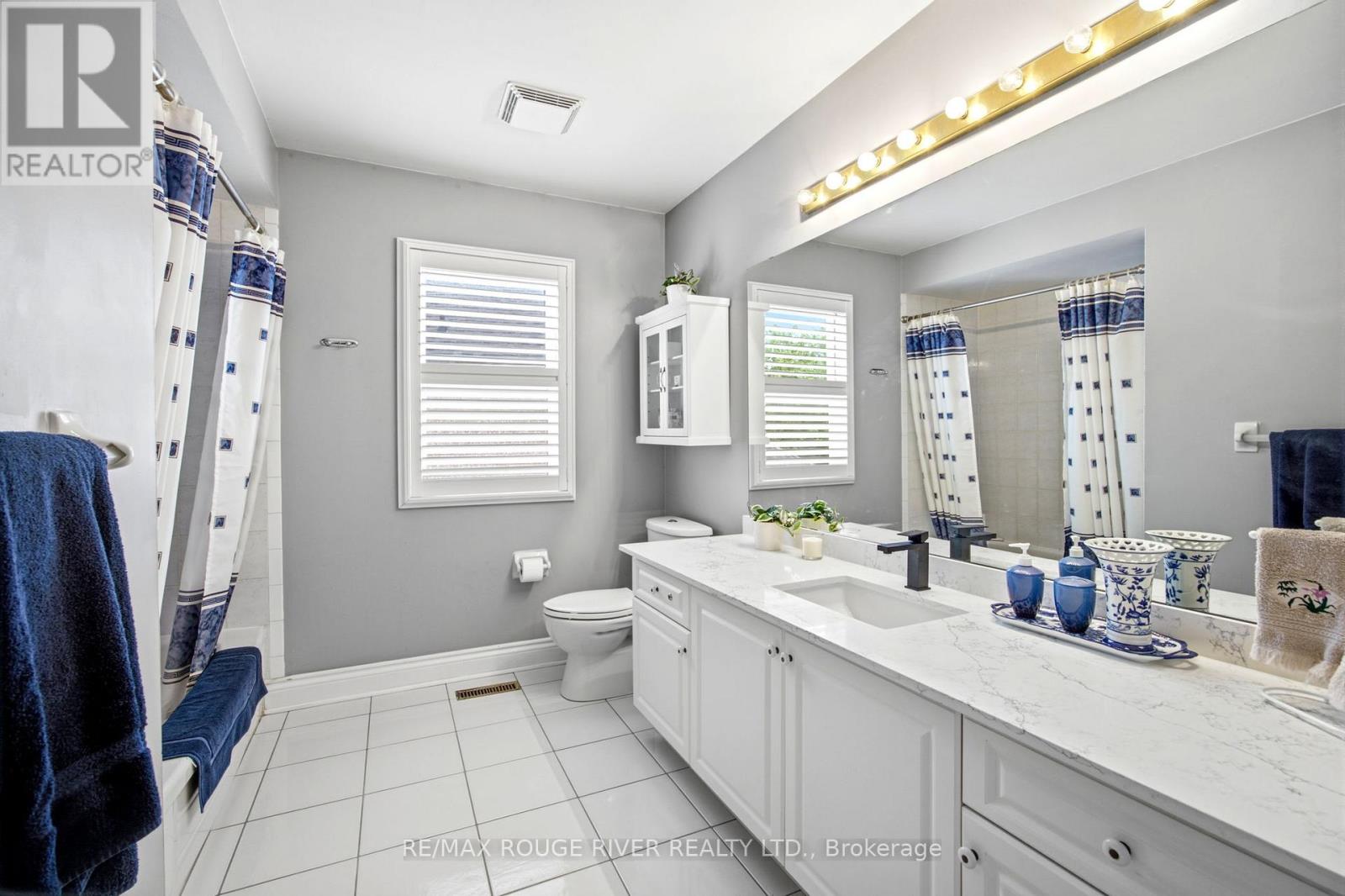 34 KENNETT DRIVE - 38