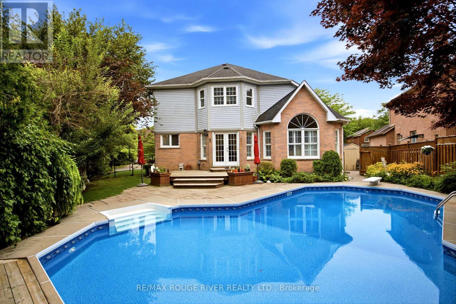 34 KENNETT DRIVE - 42