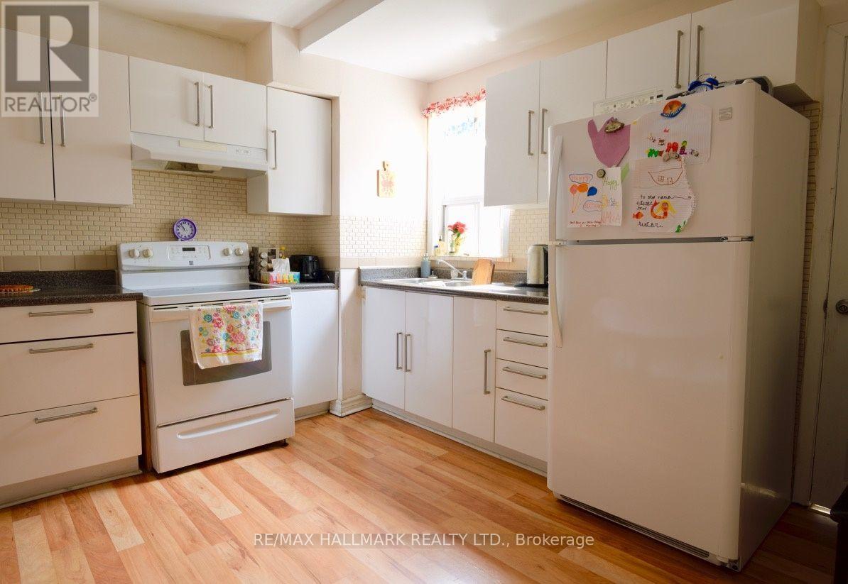 47 DENTONIA PARK AVENUE - 4