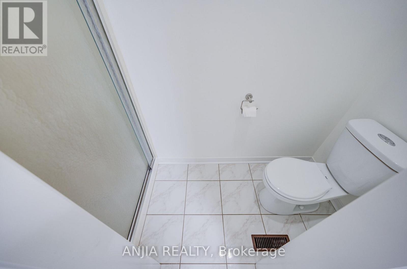 31 SHALLOWFORD COURT - Image 38