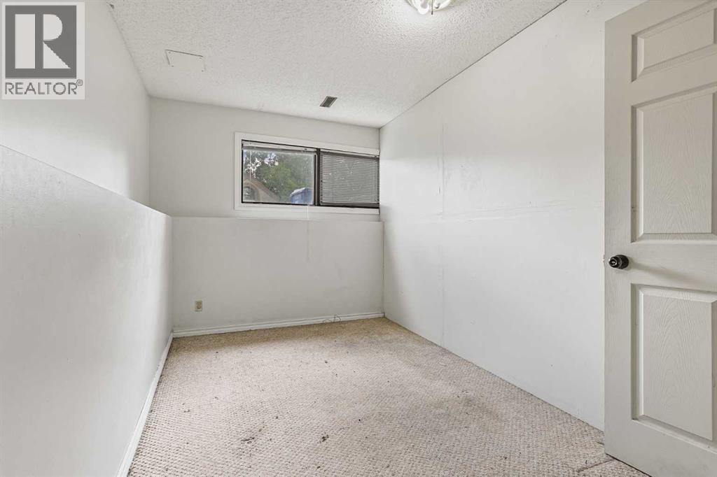 28 Cayuga Crescent West - Photo 18