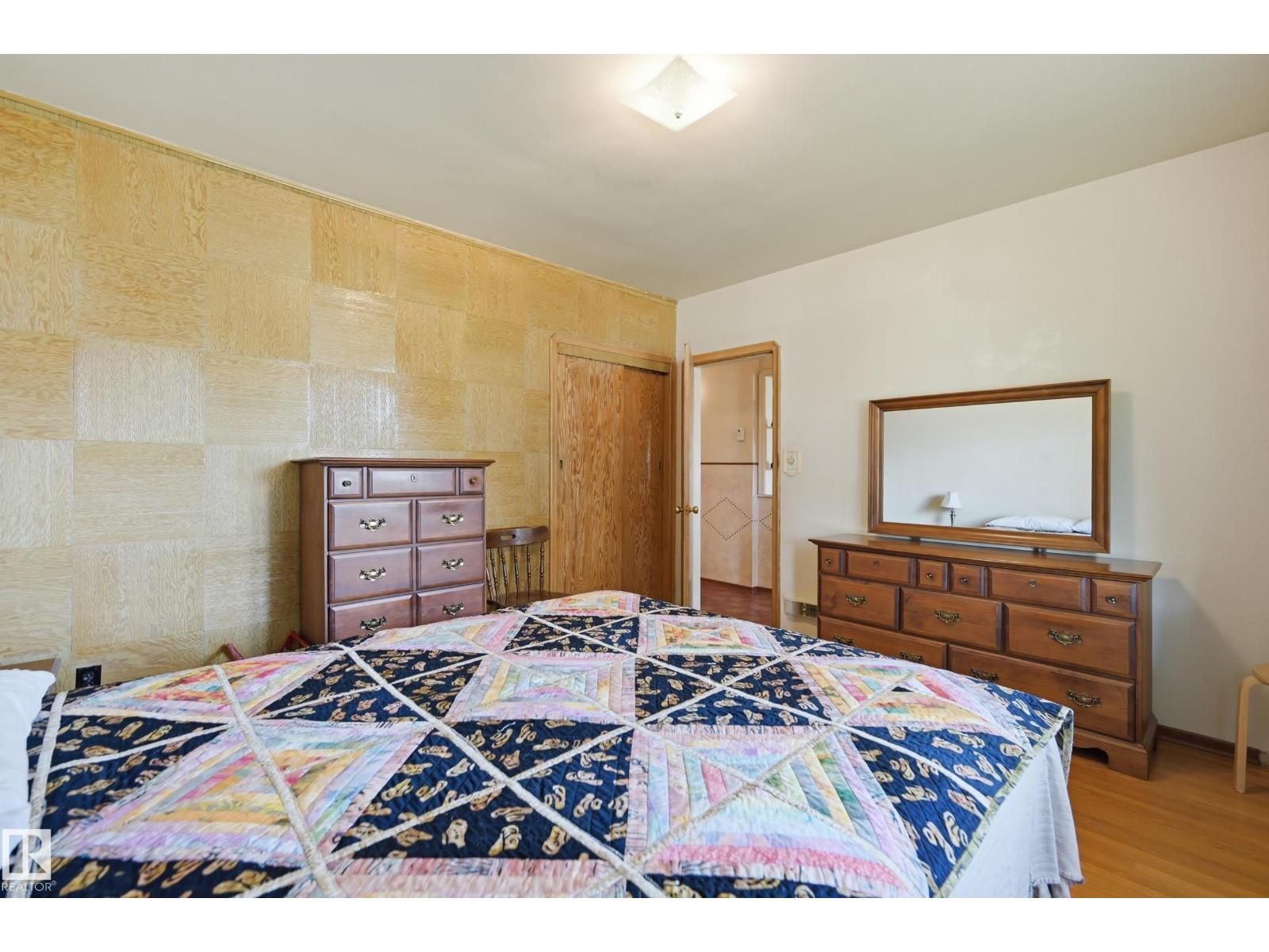 11310 110 Avenue NW - Photo 22