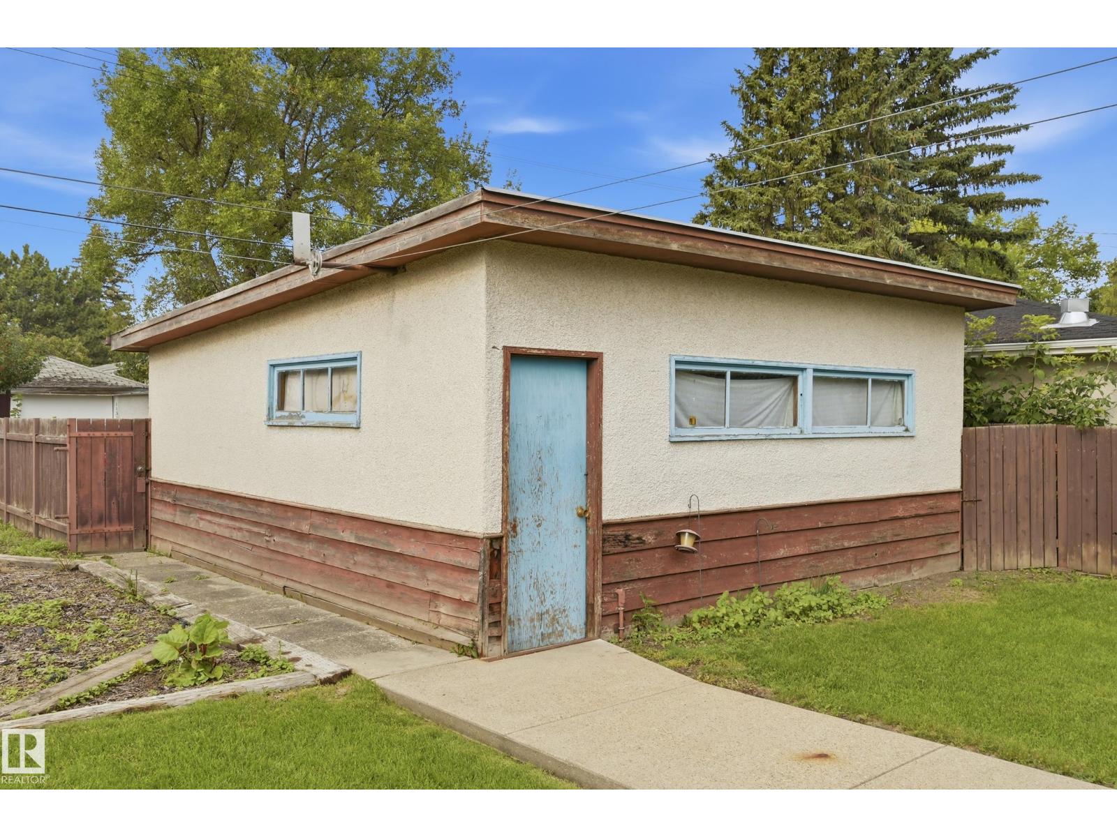 11310 110 Avenue NW - Photo 47