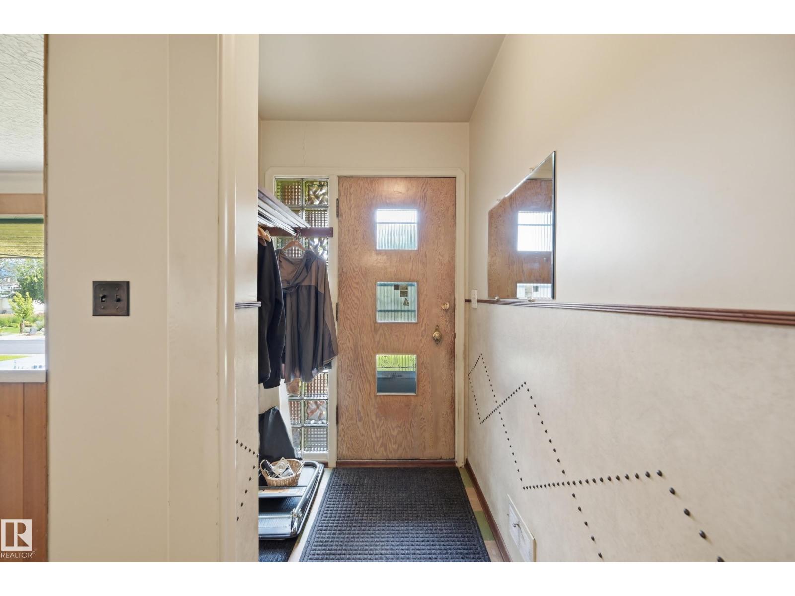 11310 110 Avenue NW - Photo 8