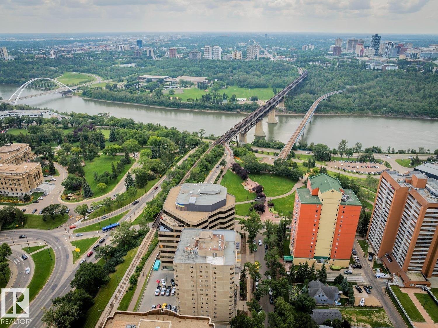 #408 9715 110 ST NW - 2