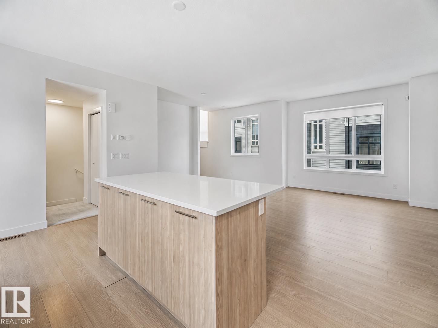 #528 857 BELMONT DR SW - 9