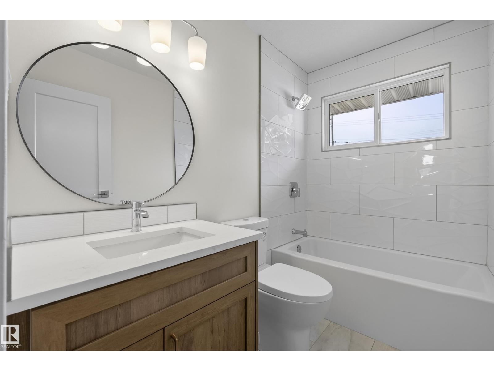 8715 64 AV NW - 26