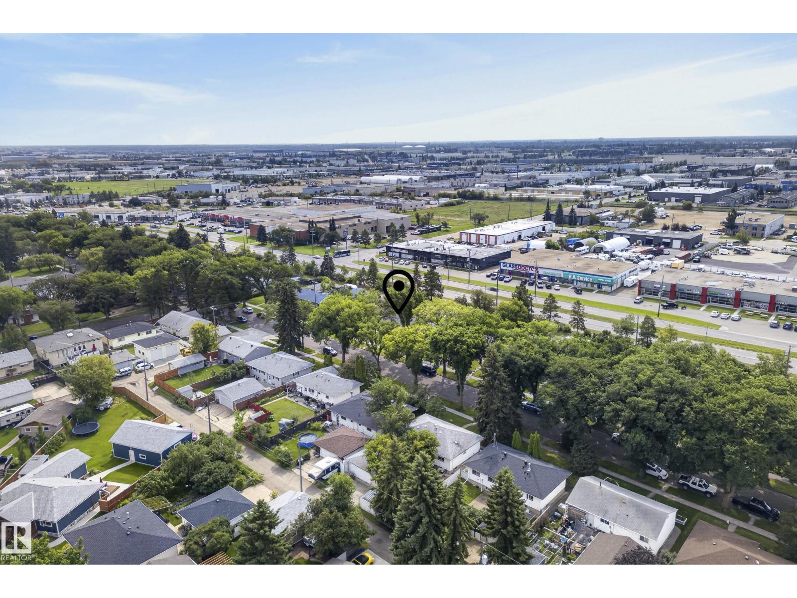 8715 64 AV NW - 4