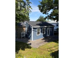 338 Airport Heights Drive thumbnail 4