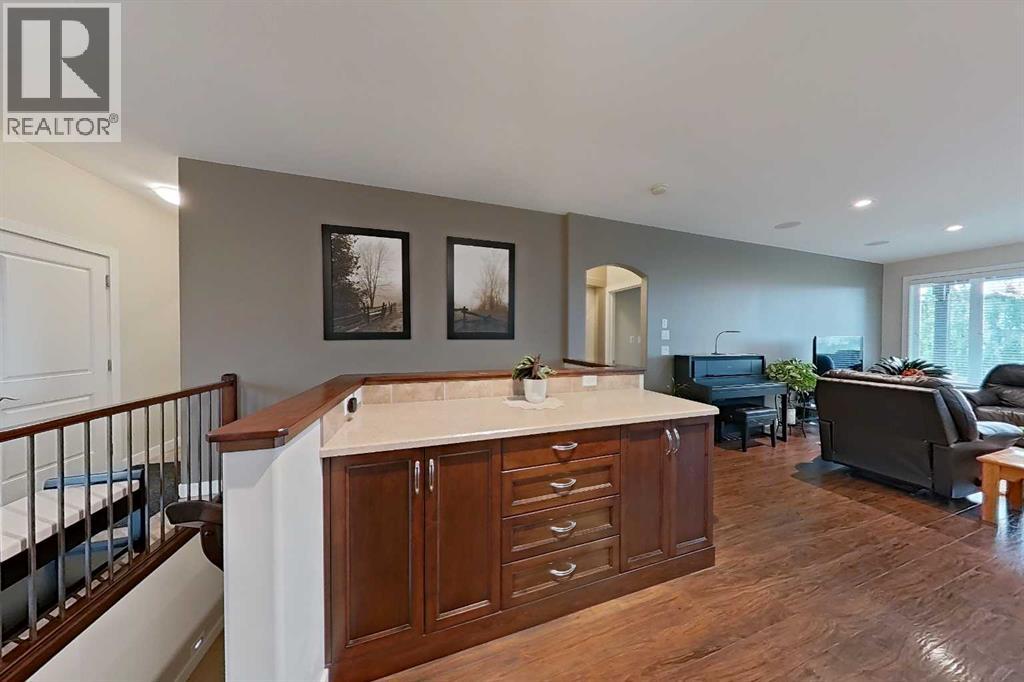 1577 Coalbanks Boulevard West - Photo 17