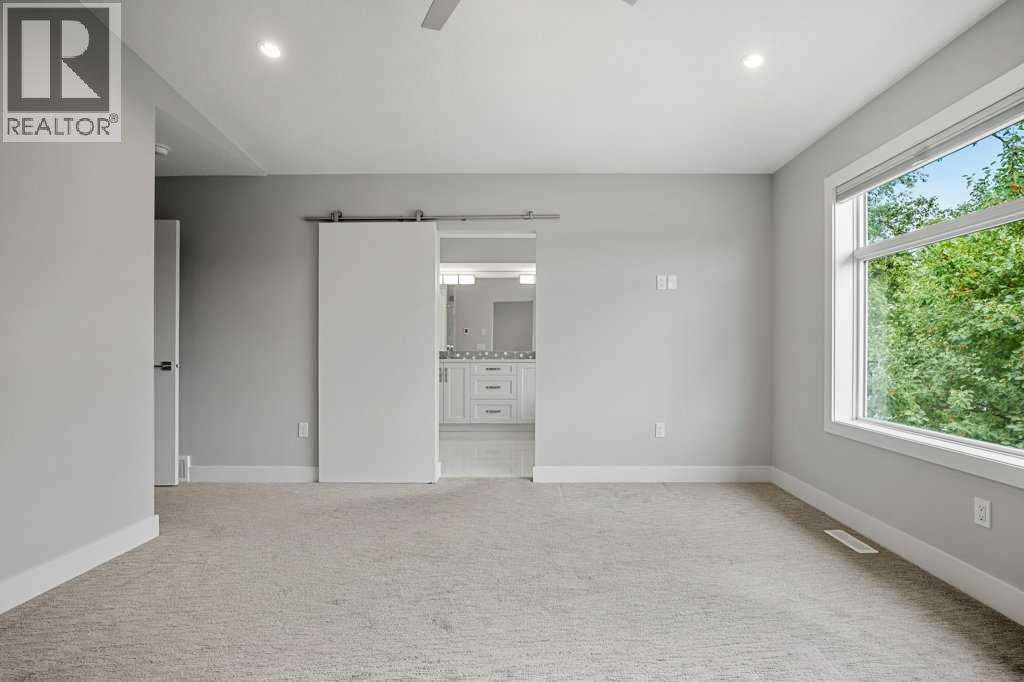 637 14 Avenue NE - Image 18