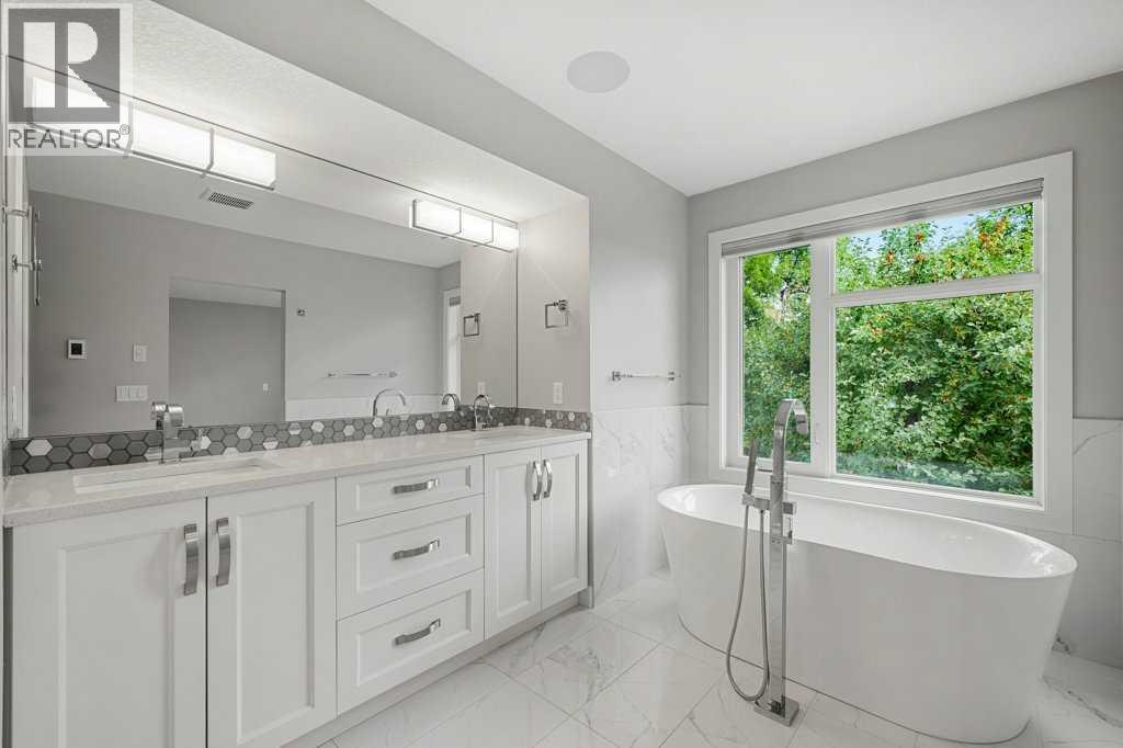 637 14 Avenue NE - Image 19