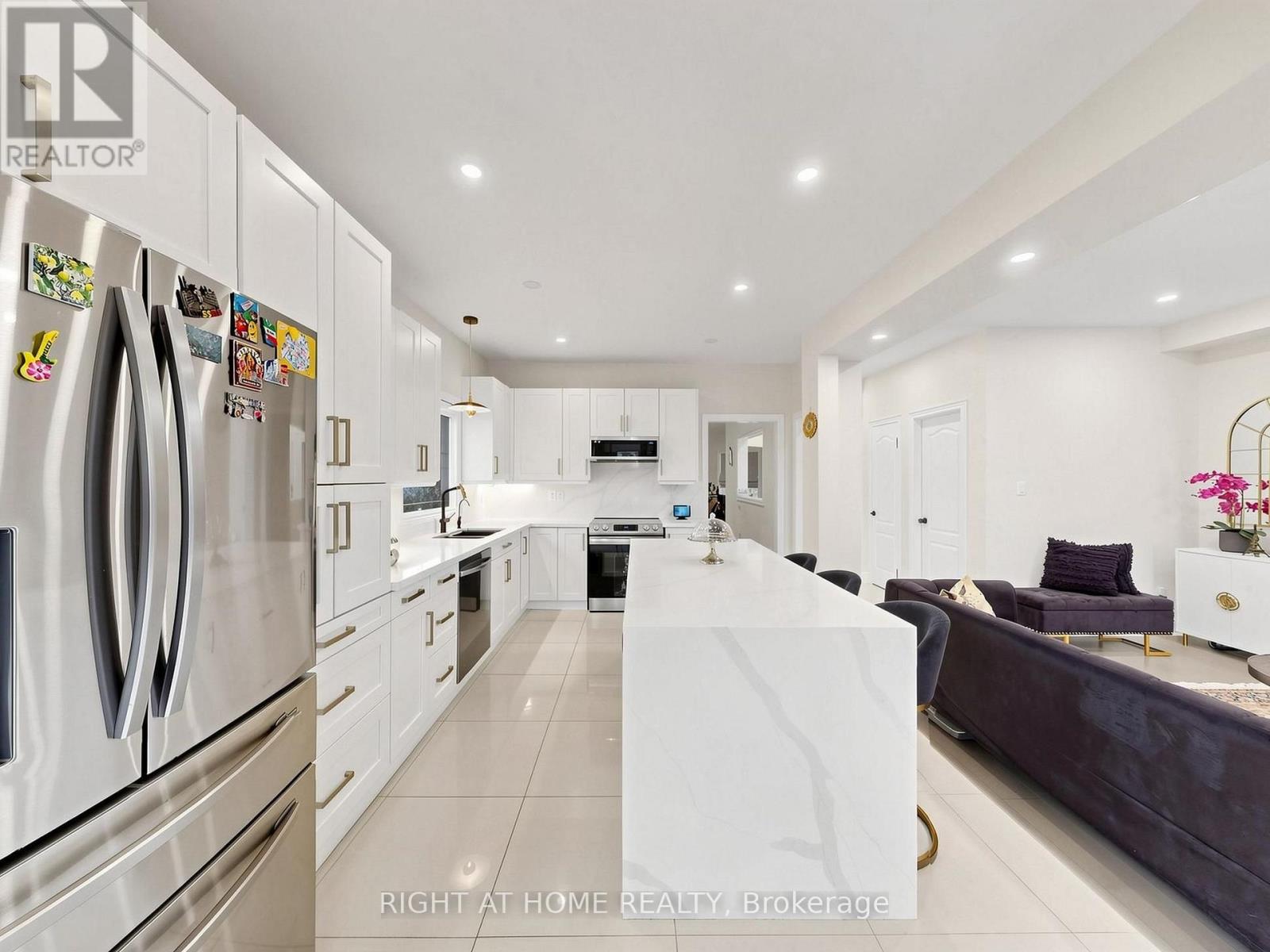 161 AUSTIN PAUL DRIVE N - 16